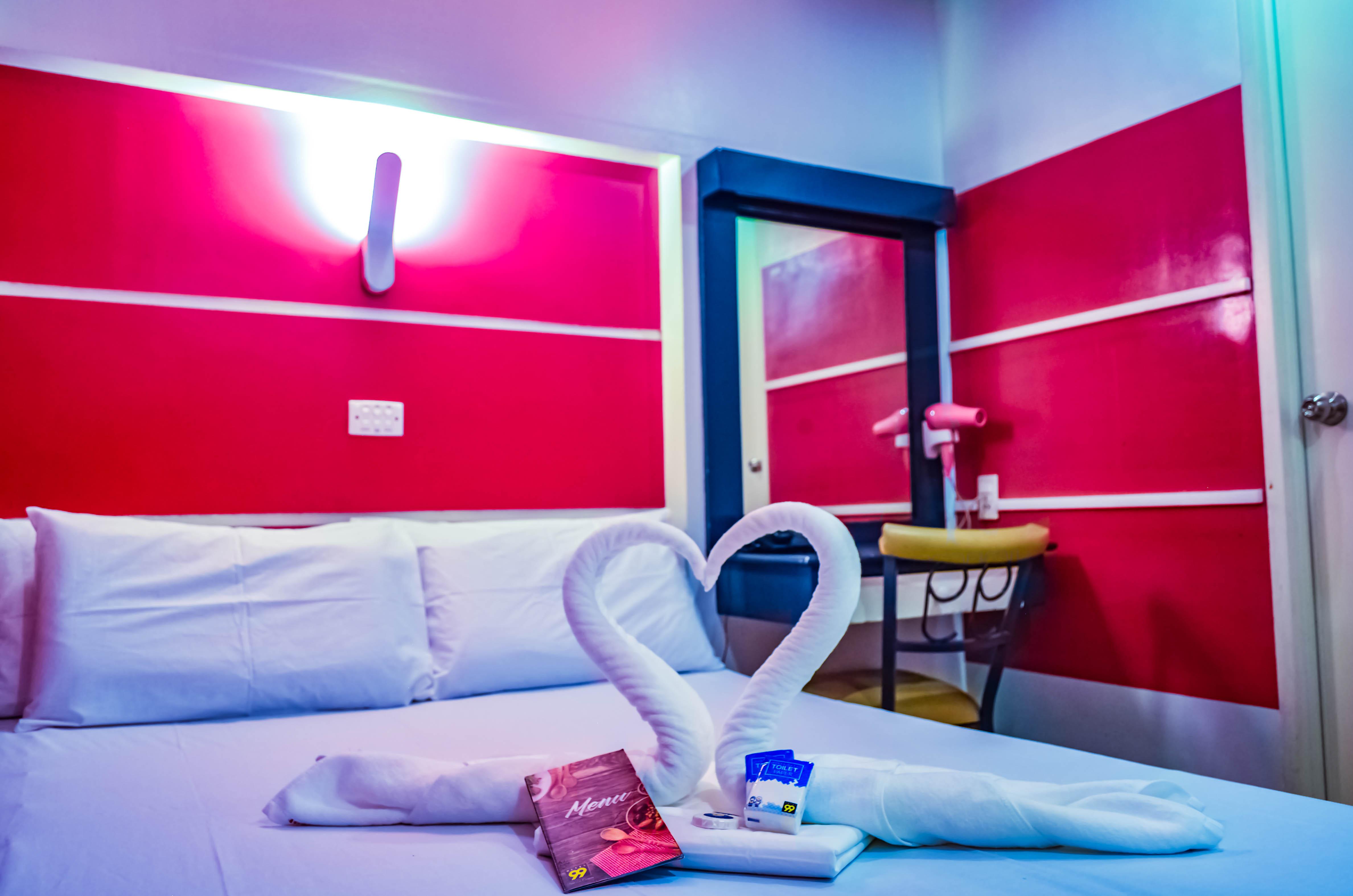Hotel 99 Cubao Quezon City Ngoại thất bức ảnh