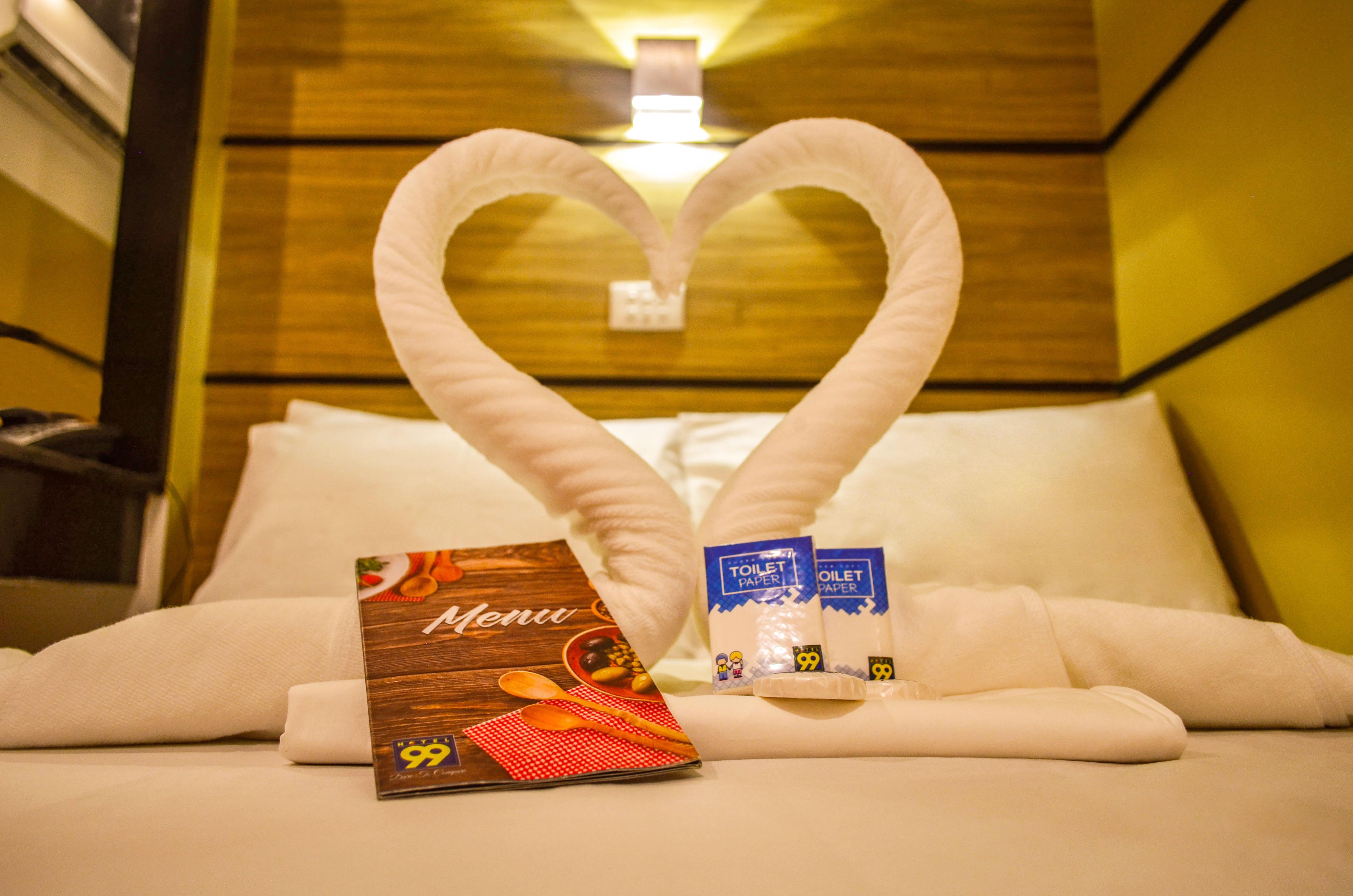 Hotel 99 Cubao Quezon City Ngoại thất bức ảnh