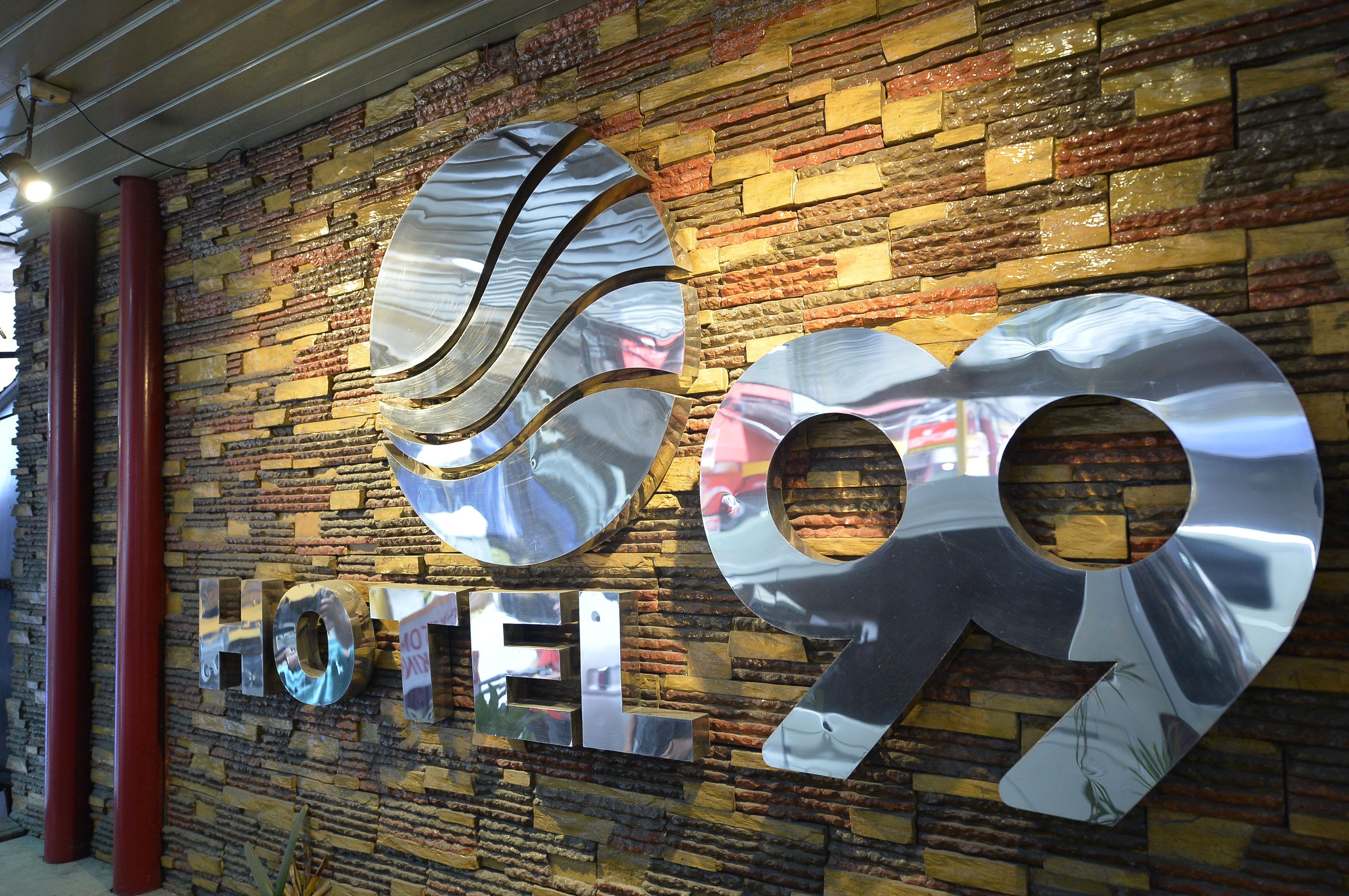 Hotel 99 Cubao Quezon City Ngoại thất bức ảnh