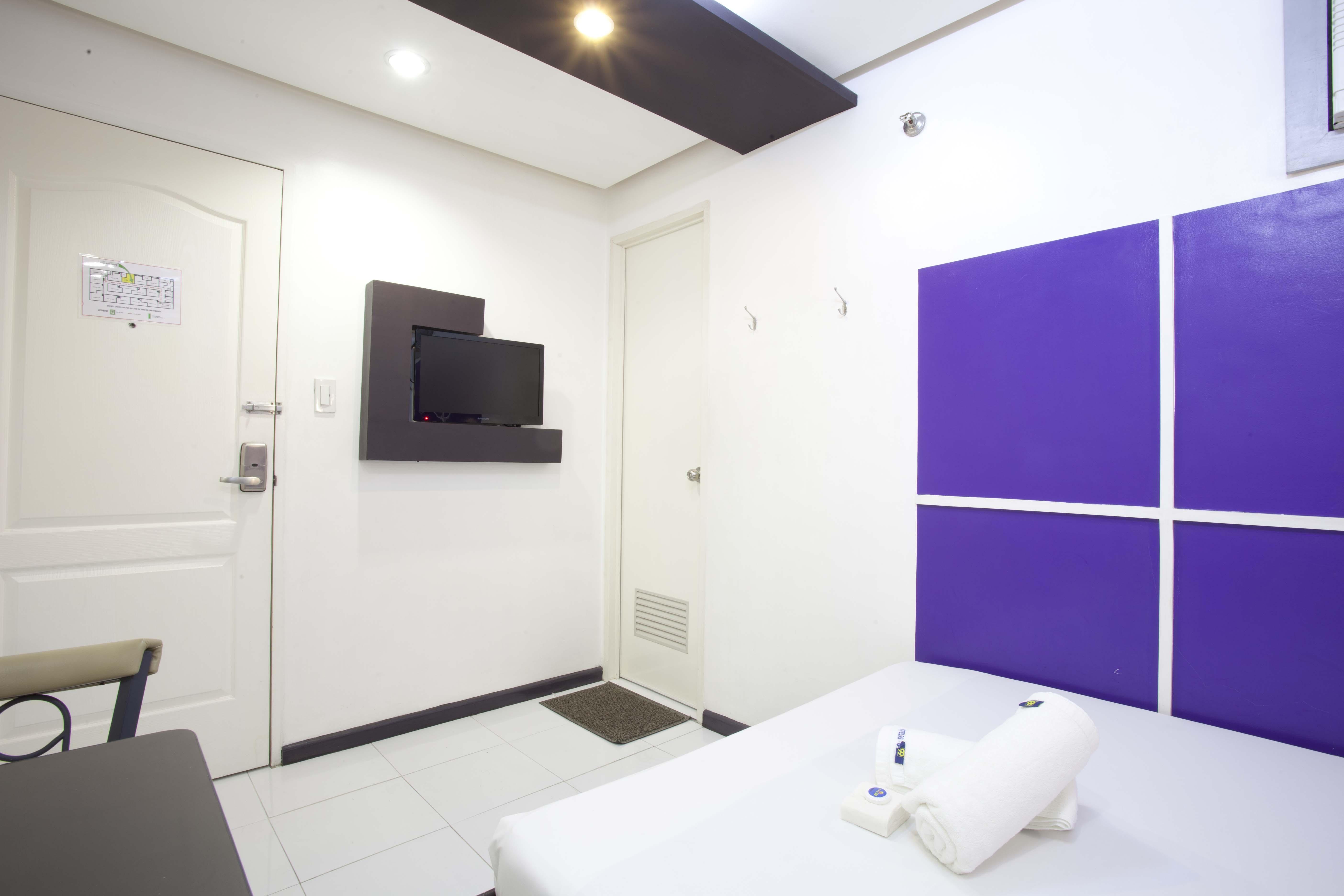 Hotel 99 Cubao Quezon City Ngoại thất bức ảnh