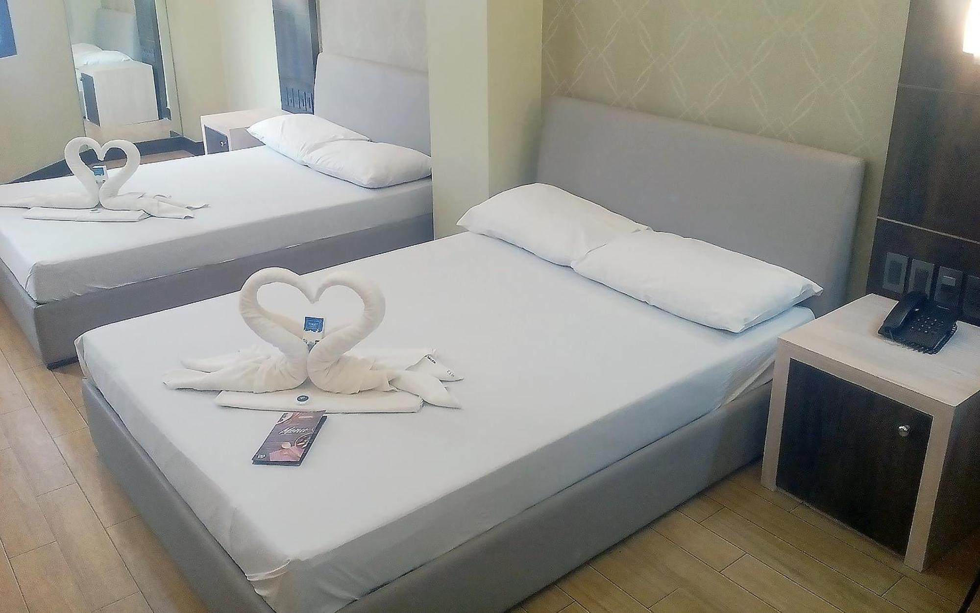 Hotel 99 Cubao Quezon City Ngoại thất bức ảnh