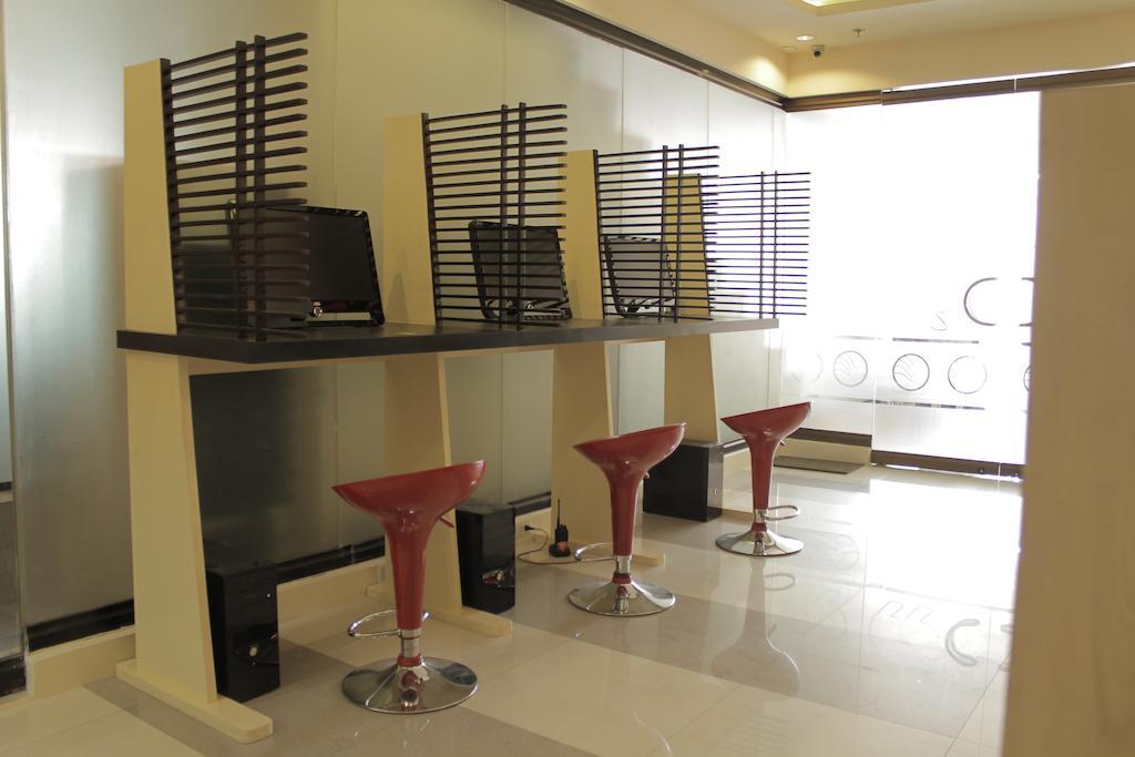 Hotel 99 Cubao Quezon City Ngoại thất bức ảnh