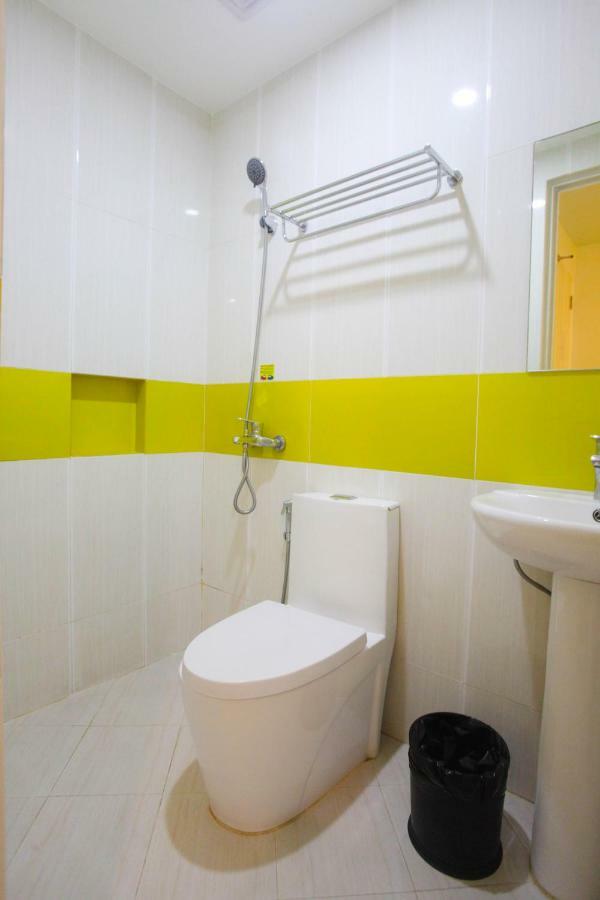 Hotel 99 Cubao Quezon City Ngoại thất bức ảnh